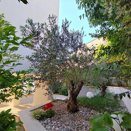 Maboka Apartament *